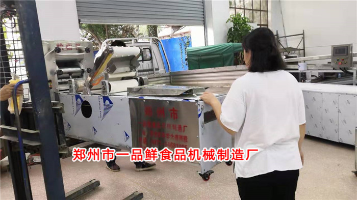 燴面機裝車